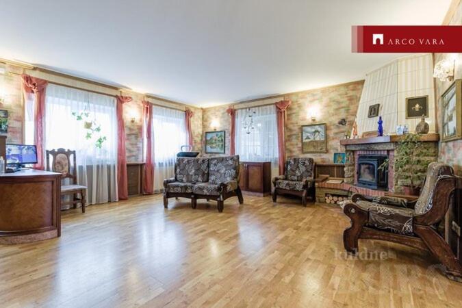 Urusel Guest house *
